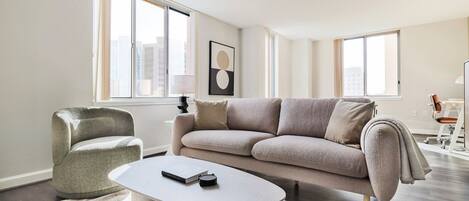 テレビ、ステレオ