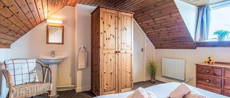 3 bedrooms, internet