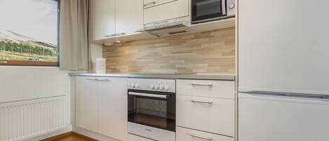 Réfrigérateur, micro-ondes, lave-vaisselle