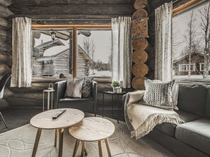 TV - Talvihovi 5 by Interhome (Kuusamo)