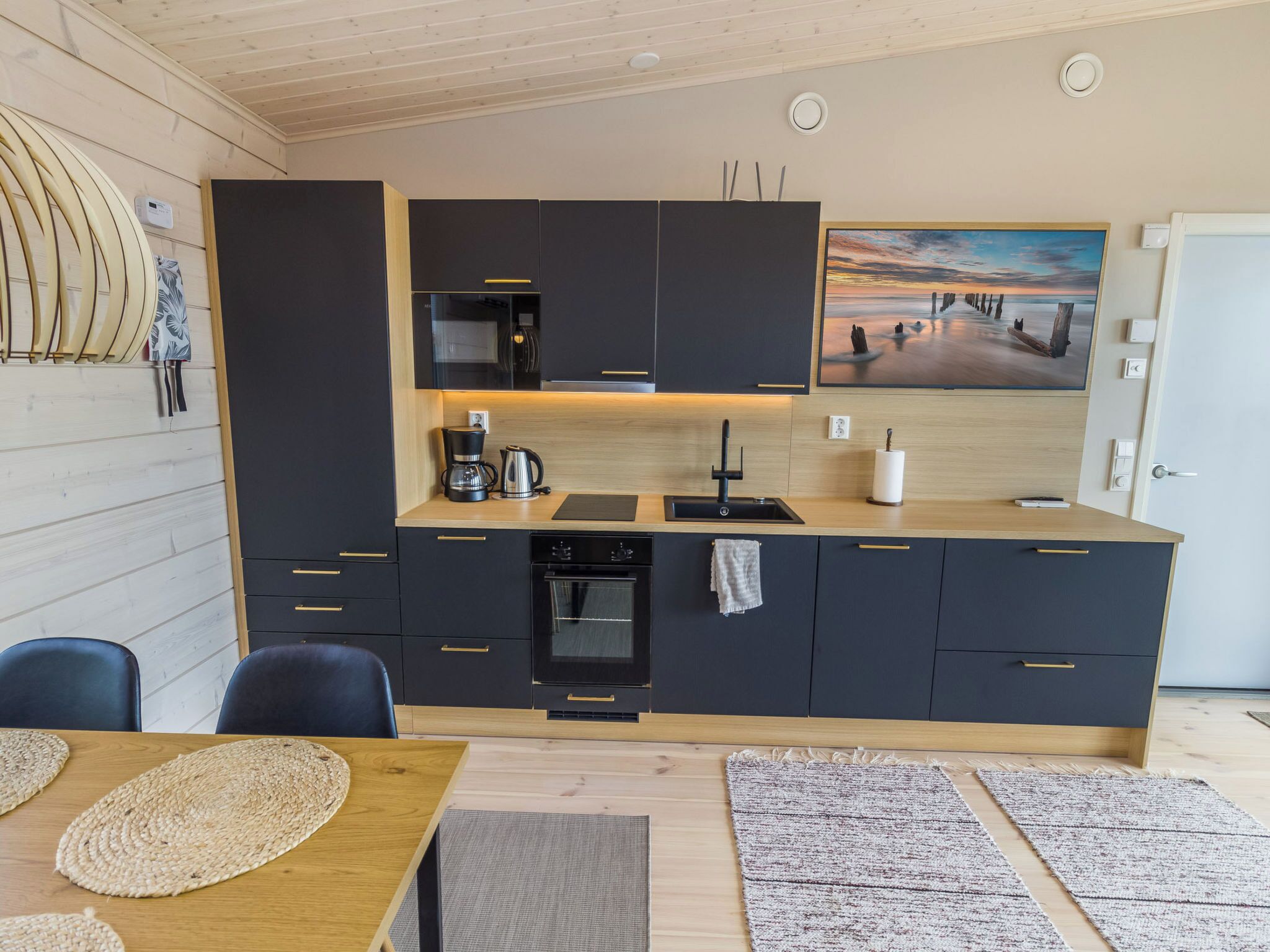 Fridge, microwave, dishwasher, cookware/dishes/utensils