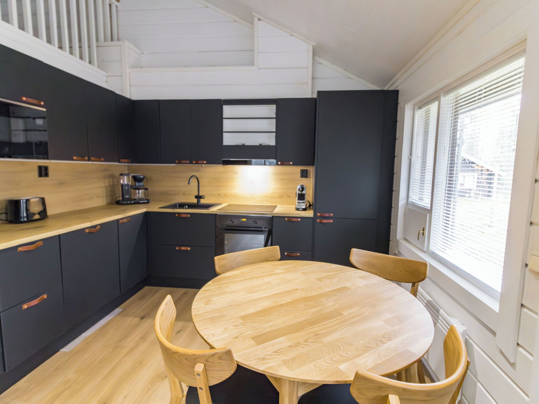 Réfrigérateur, micro-ondes, lave-vaisselle