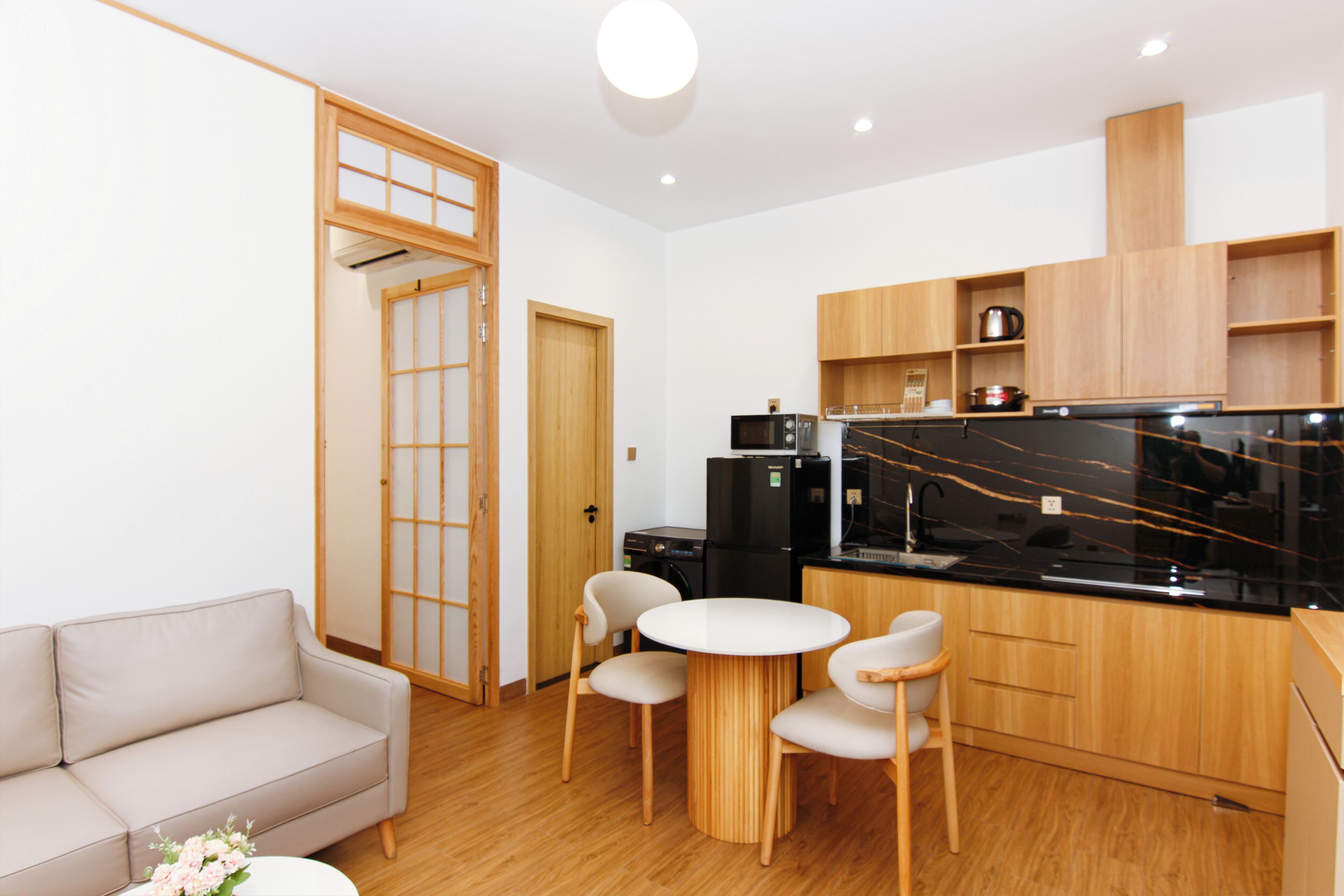 华丽公寓, 1 间卧室, 阳台, 城市景观 | 私人厨房 | 冰箱、微波炉、炉灶、电饭煲