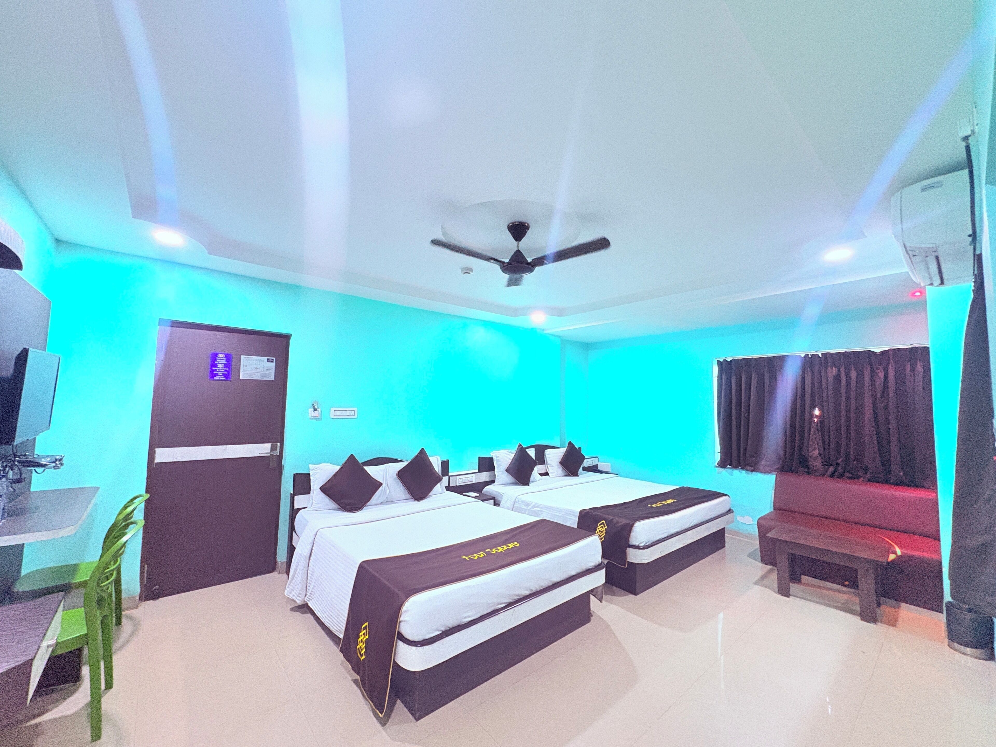 Classic fyrbäddsrum | Skrivbord och gratis wi-fi