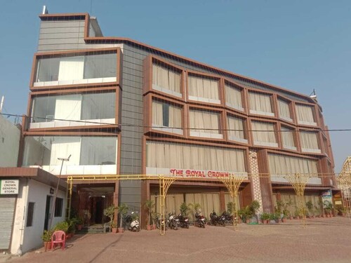 Hotel The Royal Crown