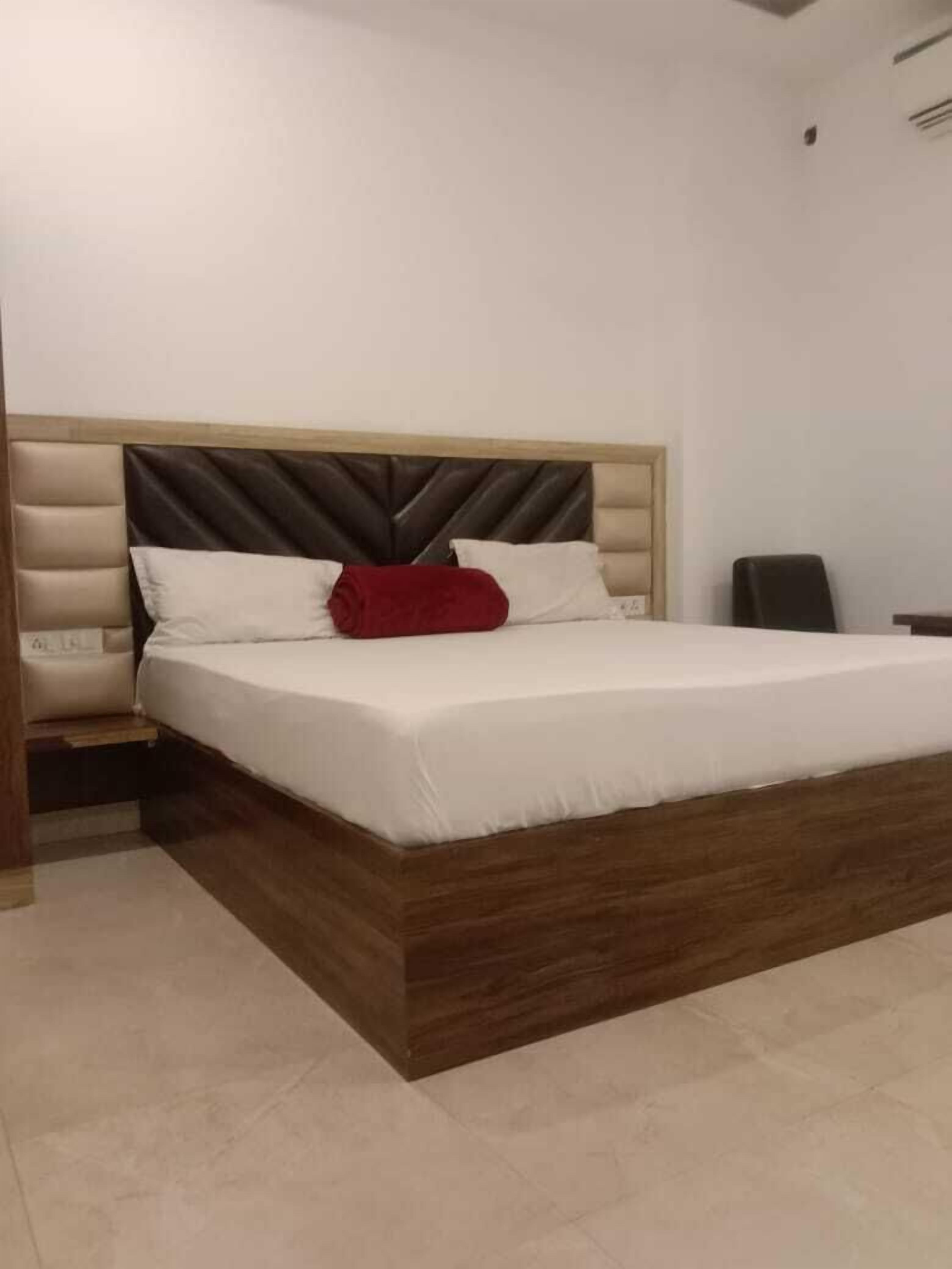 Deluxe Room | Free WiFi