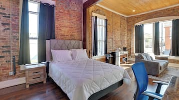 Desk, iron/ironing board, internet, bed sheets