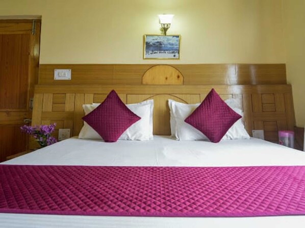 Camas extras/dobráveis (sobretaxa), Wi-Fi de cortesia, roupa de cama