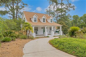 House | 3 bedrooms - Augusta Getaway Near Masters Porch Swing Deck (Augusta)