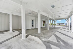 Villa | 7 bedrooms - Walk to Beach Pool Ocean View Parking Bunk Beds (Holly Ridge)