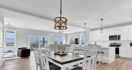 Walk to Beach Pool Ocean View Parking Bunk Beds