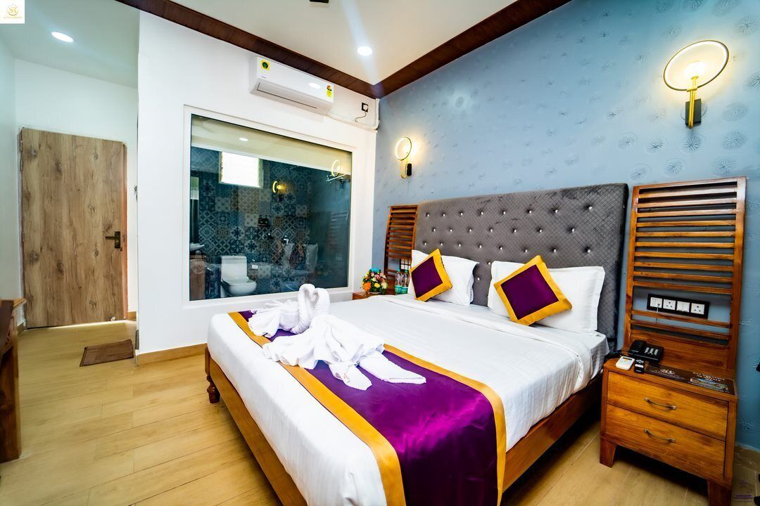 Deluxe Cottage, Balcony, Pool View | Free WiFi