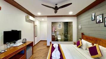 Deluxe Cottage, Balcony, Pool View | Free WiFi