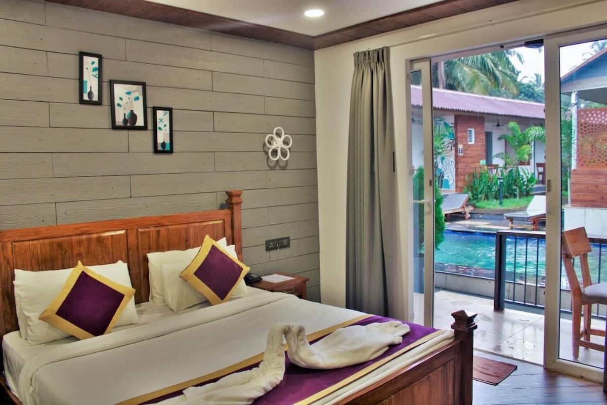 Deluxe Cottage, Balcony, Pool View | Free WiFi