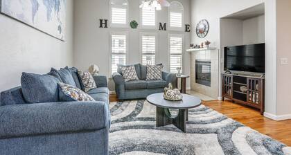 Extended-Stay Ready! Elk Grove Unit w/ Pool Access