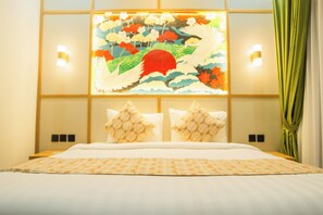 家庭雙人房 | 書桌、免費 Wi-Fi