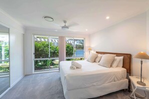 4 makuuhuonetta, silitysrauta/-lauta, Wi-Fi, vuodevaatteet