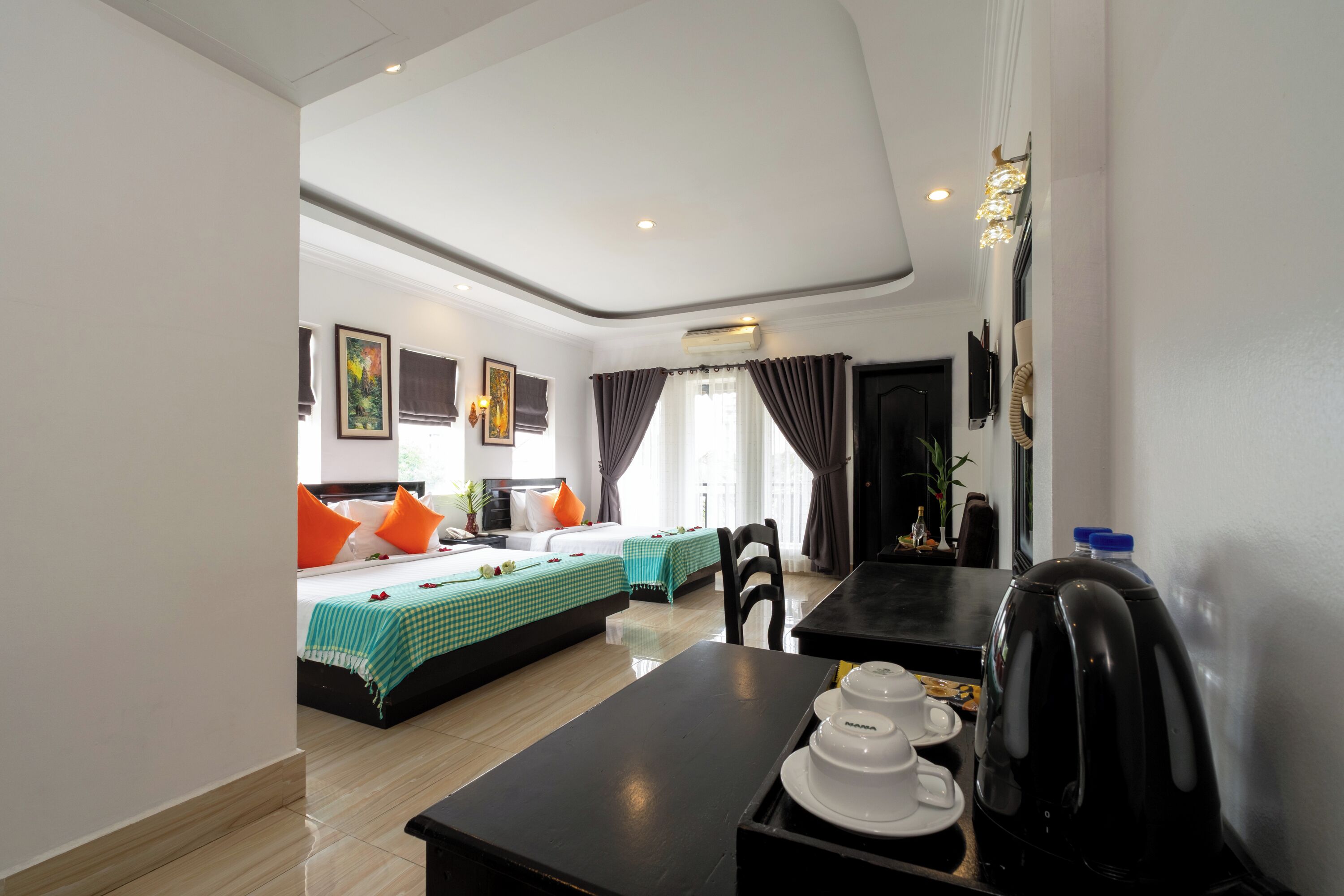 Minibar, in-room safe, desk, free WiFi