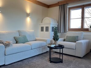 TV - Hochfeld by Interhome (Sankt Johann in Tirol)