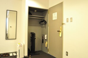 Twin Room, Non Smoking, Private Bathroom - THE AGNES HOTEL TOKUSHIMA (Tokushima)