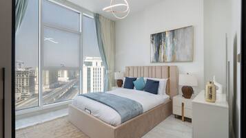 Luxury-Apartment, Balkon, Stadtblick | Bettwäsche aus ägyptischer Baumwolle, hochwertige Bettwaren, Zimmersafe