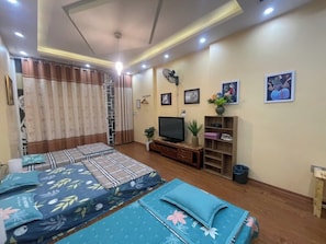 Basic Quadruple Room - Ba Dinh Le rêveur Homestay (Hanoi)