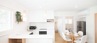 Anchor at Redcliffe - Retreat on the Peninsula