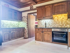 Refrigerador, microondas, horno y lavavajillas