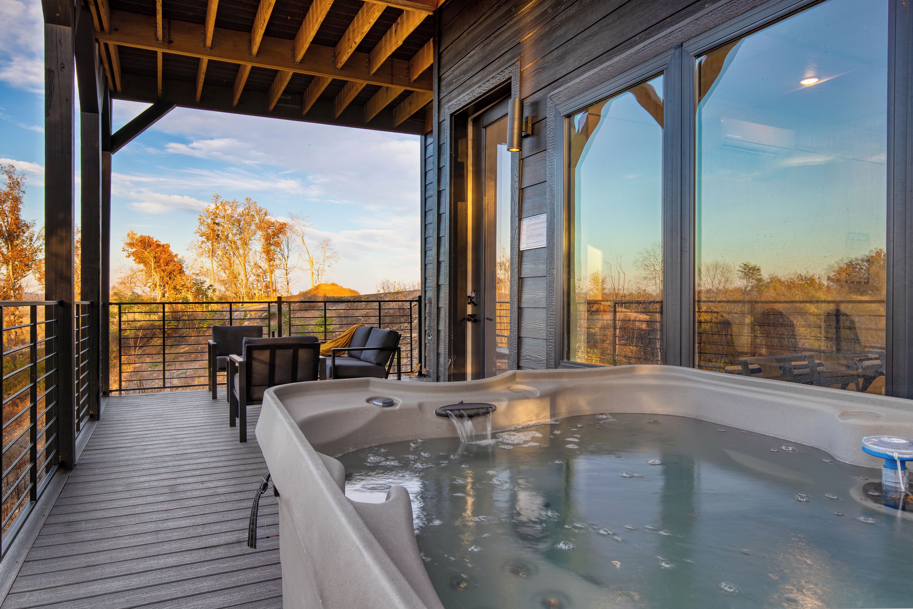 Outdoor spa tub