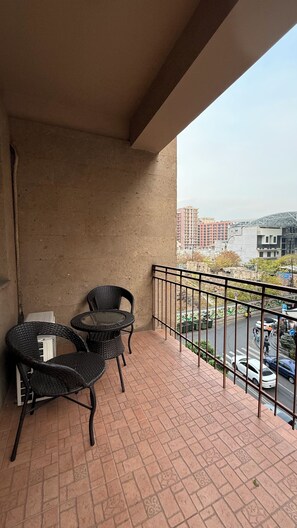 Luxury Apartment, Balcony, City View | Balcony - 2-Bedroom Apartment by Sweet Home (Yerevan)