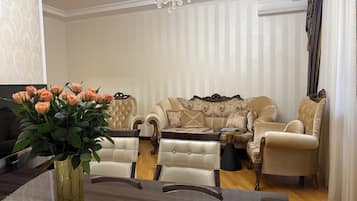 Luxury Apartment, Balcony, City View | Living area