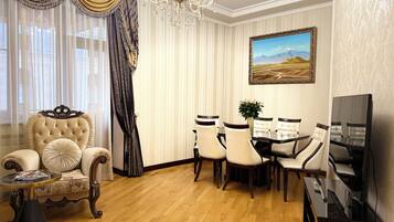 Luxury Apartment, Balcony, City View | Living area