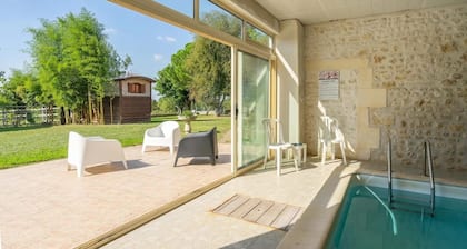 Chambre d'hÎte en roulotte de charme, zone naturelle et piscine chauffée