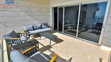 Apartamento, balcón, vistas al mar | Terraza o patio
