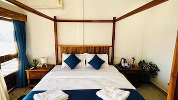 Classic Room, Sea View | Free WiFi