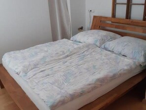 2 Schlafzimmer, Bettwäsche
