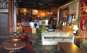 Bar (en el alojamiento)