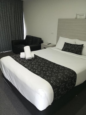 Deluxe dubbelrum | Skrivbord, arbetsyta för laptop och gratis wi-fi