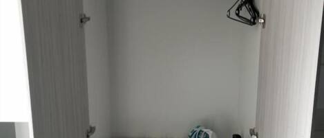 Deluxe Double Room | Desk, laptop workspace, free WiFi