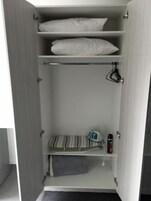 Deluxe Double Room | Desk, laptop workspace, free WiFi