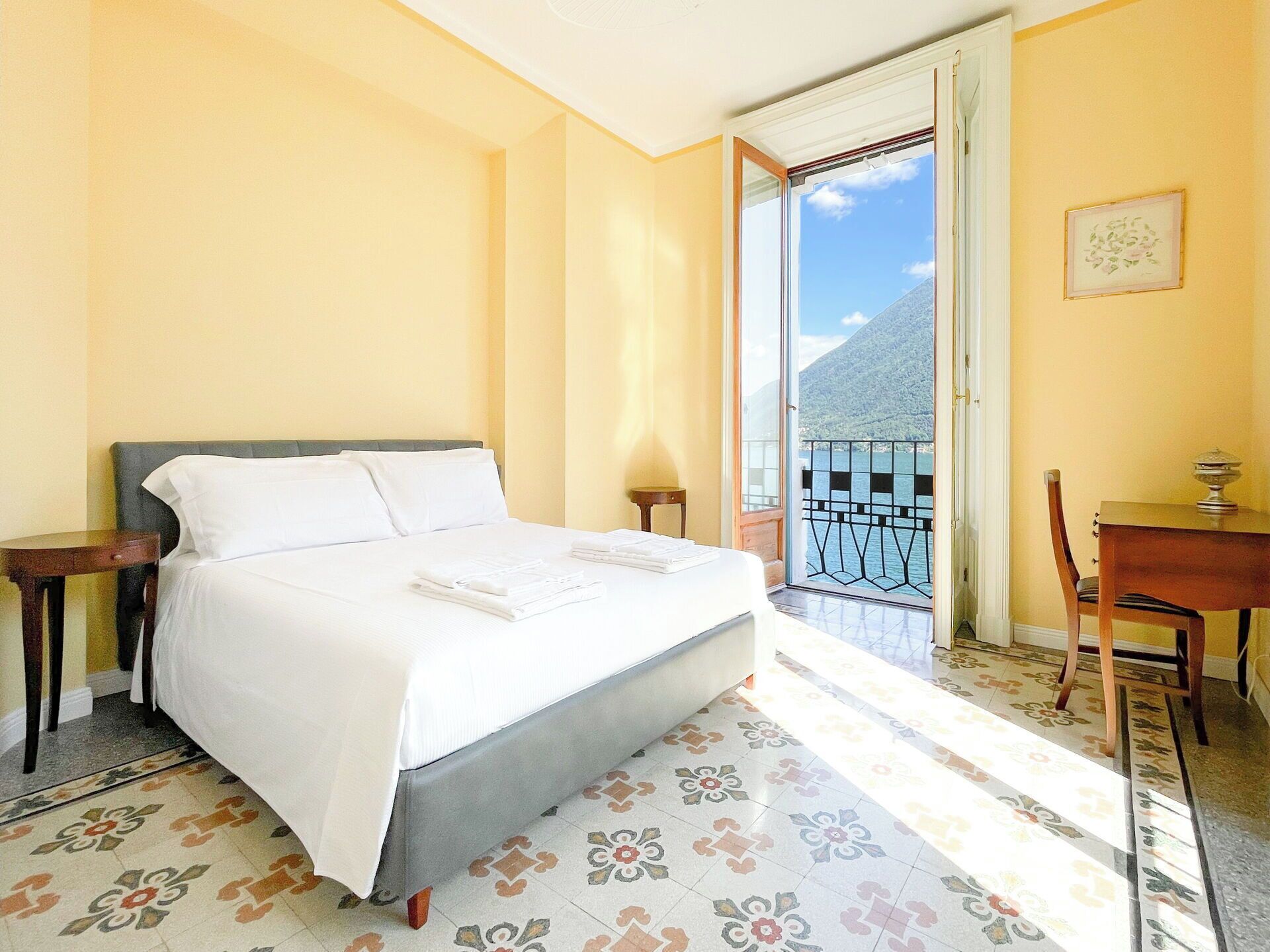 Villa In Argegno Mit 6 Schlafzimmern 12 Schlafplätzen - Lugano