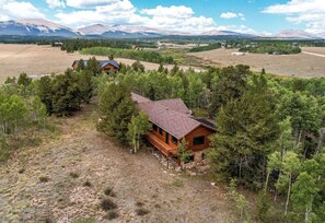 Exterior - 5BR Mountain Retreat w/ Hot Tub, Near Breckenridge (Fairplay)