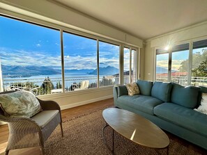 Villa, 3 chambres, terrasse, vue jardin | Salle de séjour