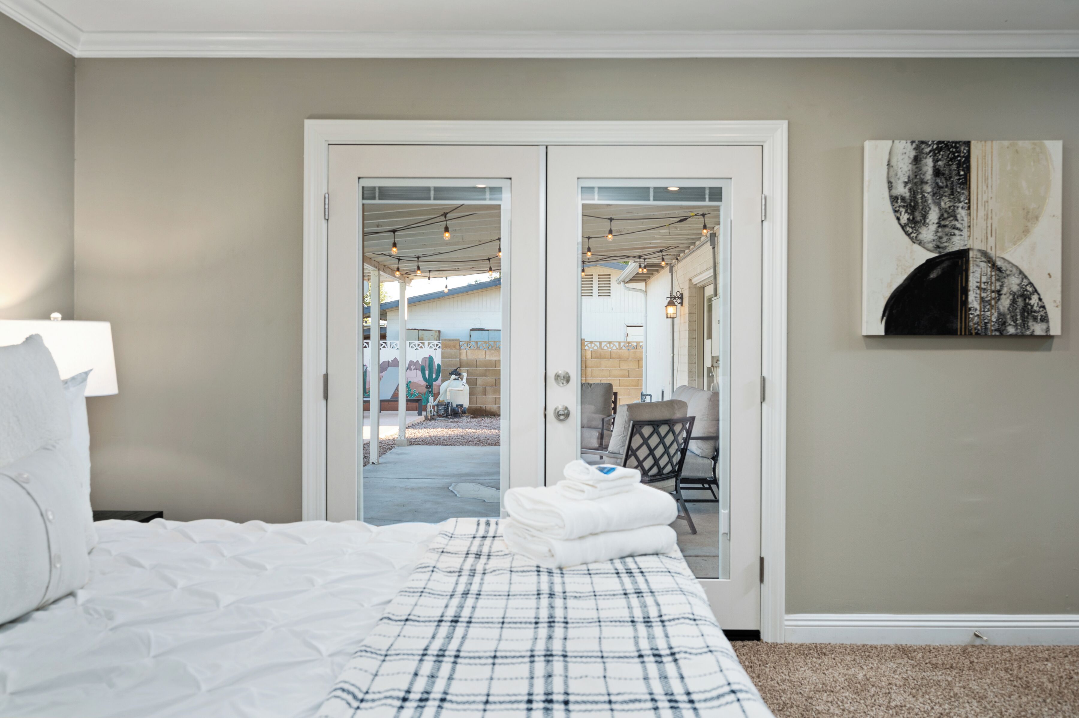 3 間睡房、熨斗/熨衫板、可攜式嬰兒床、免費 Wi-Fi