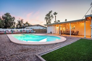 Piscine extérieure, piscine chauffée