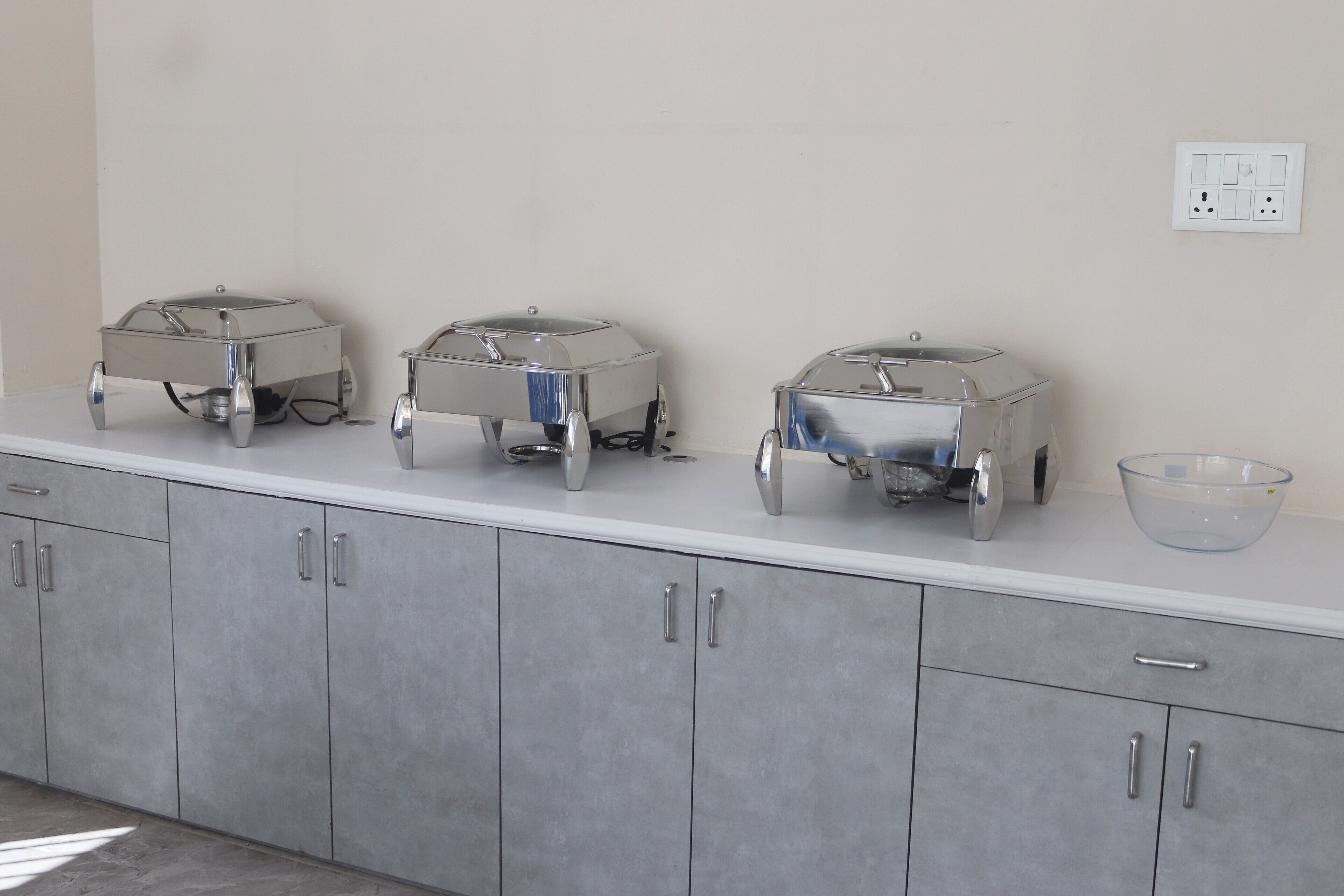 Daily buffet breakfast (INR 350 per person)