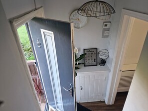 House, 3 Bedrooms, Smoking, Fireplace | Interior - Charming 3-bedroom House in Tranquil Wythenshawe Neighborhood (Manchester)