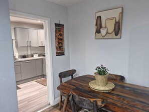 Dining room - Charming Wythenshawe Home With Garden & Parking (Manchester)