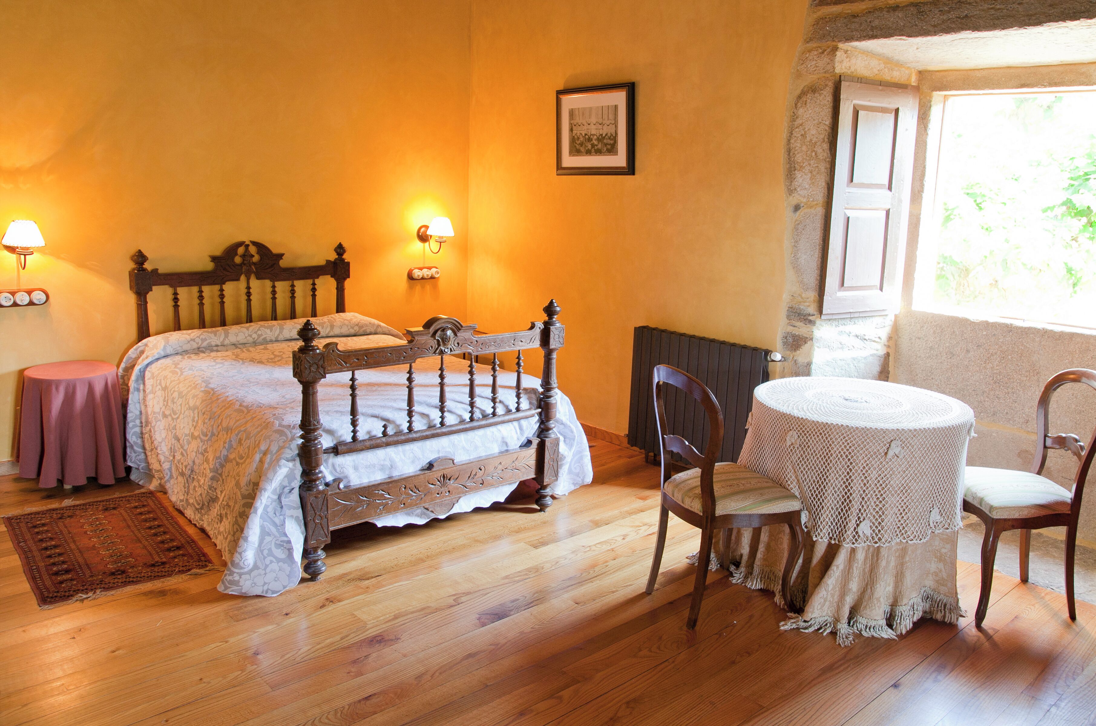 Bureau, espace de travail pour ordinateur portable