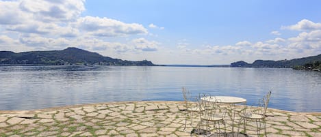 Villa, 3 habitaciones, patio, vista al jardín | Lago